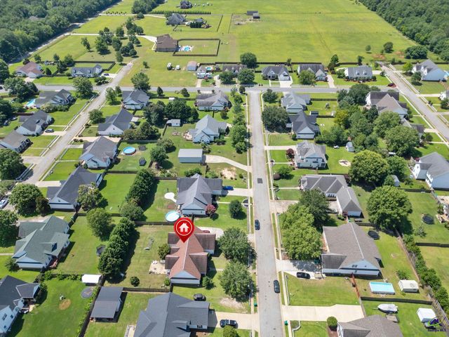 308 Live Oak Court, Kathleen, GA 31047