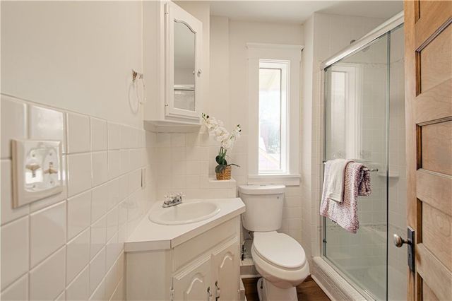 1315 E 75 Street, Kansas City, MO 64131