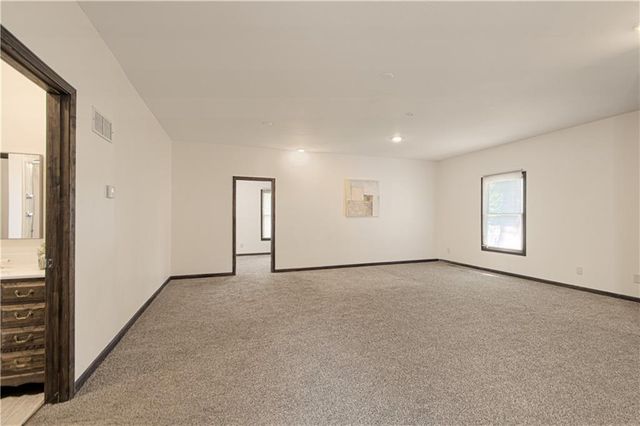 1315 E 75 Street, Kansas City, MO 64131