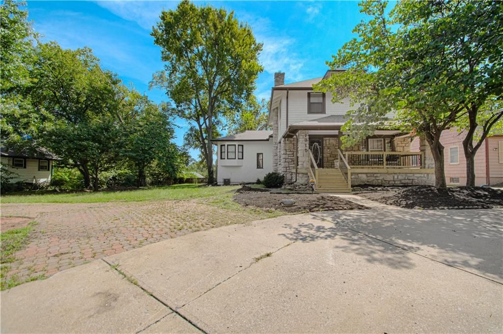 1315 E 75 Street, Kansas City, MO 64131