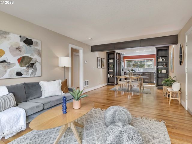 929 Se 16TH Ave 3, Portland, OR 97214