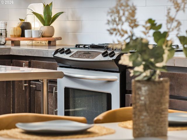 929 Se 16TH Ave 3, Portland, OR 97214