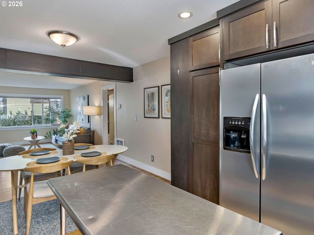 929 Se 16TH Ave 3, Portland, OR 97214