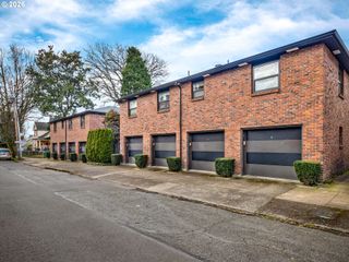 929 Se 16TH Ave 3, Portland, OR 97214