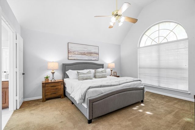 1092 Rosewood Drive, Grapevine, TX 76051