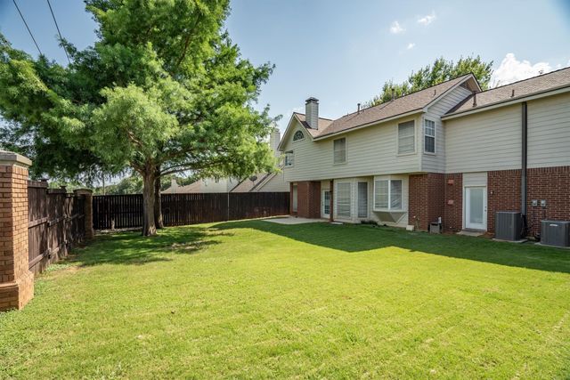 1092 Rosewood Drive, Grapevine, TX 76051