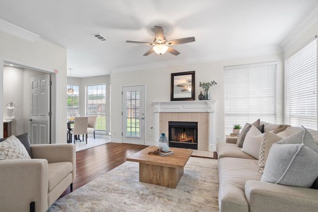 1092 Rosewood Drive, Grapevine, TX 76051