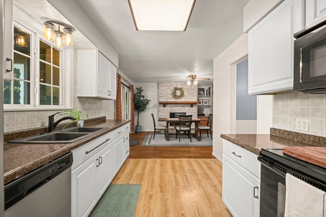 1016 Tomahawk Lane, Niles City, MI 49120