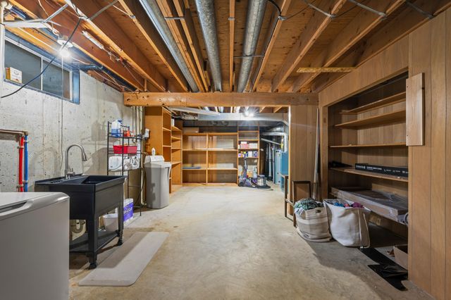 1016 Tomahawk Lane, Niles City, MI 49120