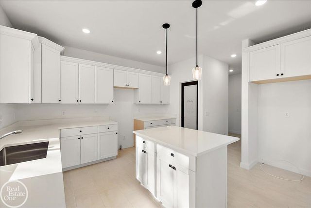 50710 Summit View Drive, Macomb Twp, MI 48044