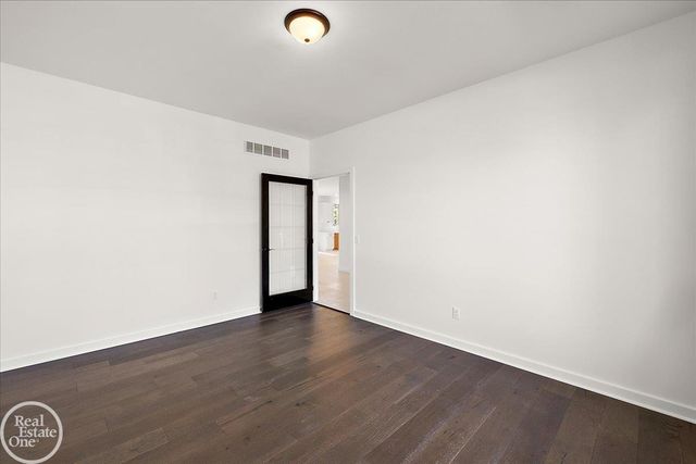 50710 Summit View Drive, Macomb Twp, MI 48044