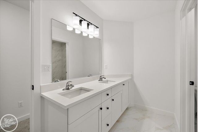 50710 Summit View Drive, Macomb Twp, MI 48044