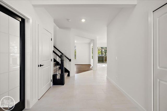 50710 Summit View Drive, Macomb Twp, MI 48044