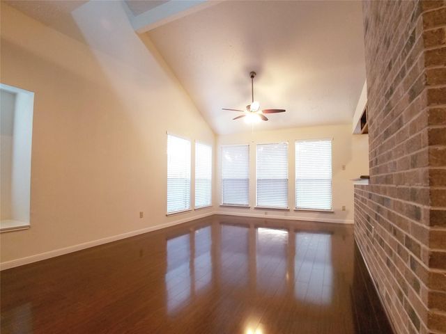 2111 Echo Ridge, Sugar Land, TX 77478