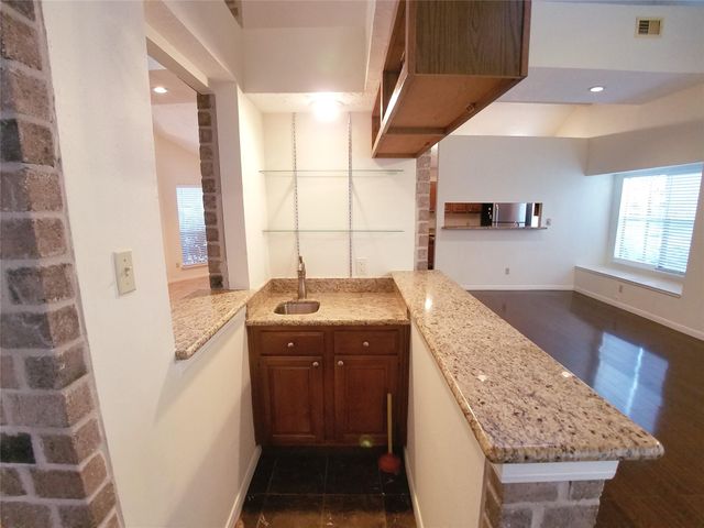 2111 Echo Ridge, Sugar Land, TX 77478