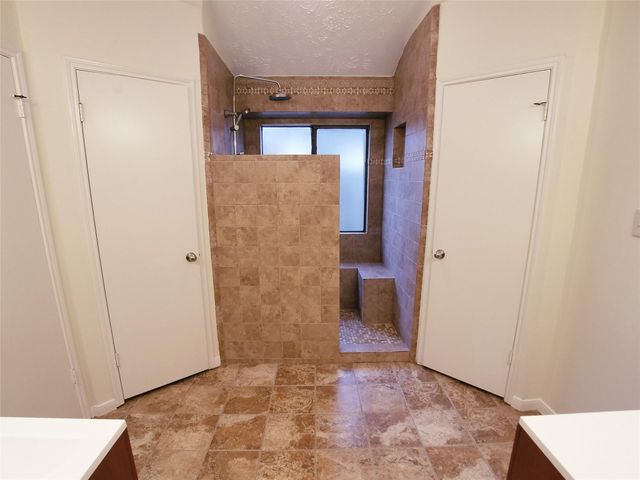 2111 Echo Ridge, Sugar Land, TX 77478
