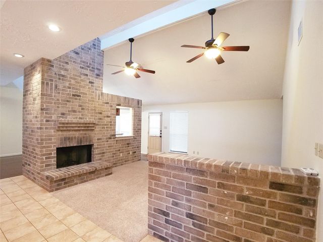 2111 Echo Ridge, Sugar Land, TX 77478