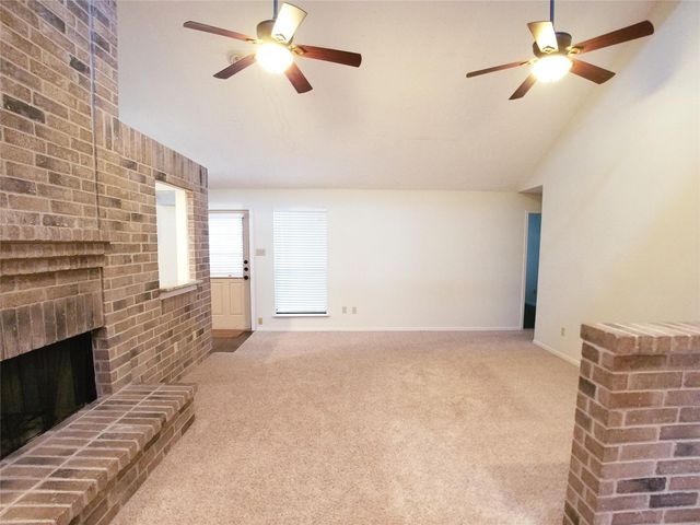 2111 Echo Ridge, Sugar Land, TX 77478