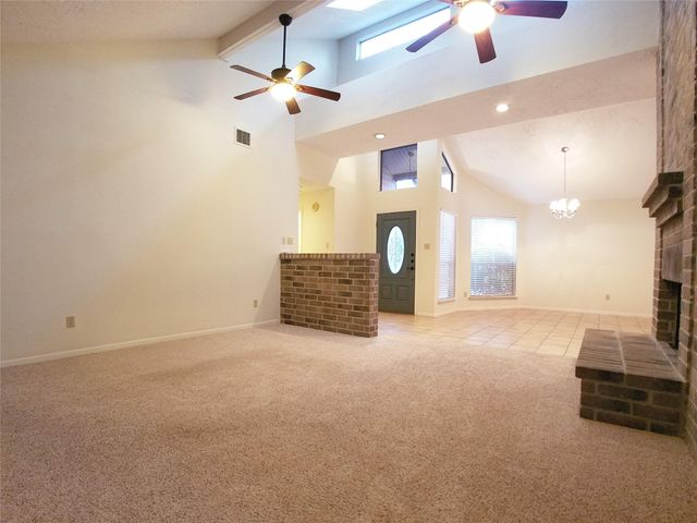 2111 Echo Ridge, Sugar Land, TX 77478