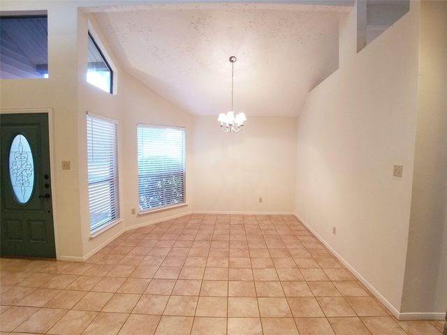 2111 Echo Ridge, Sugar Land, TX 77478