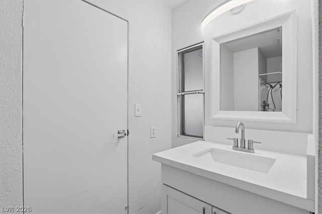 4570 Royal Ridge Avenue, Las Vegas, NV 89103