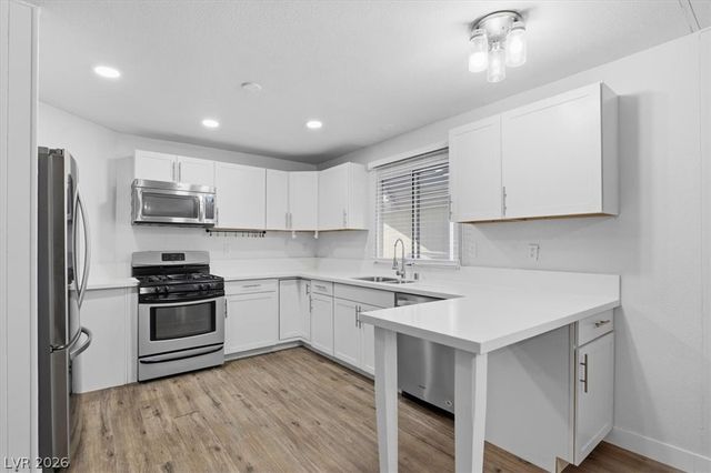 4570 Royal Ridge Avenue, Las Vegas, NV 89103