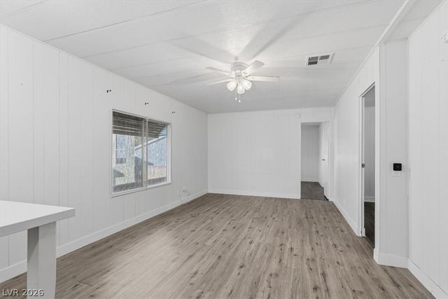 4570 Royal Ridge Avenue, Las Vegas, NV 89103