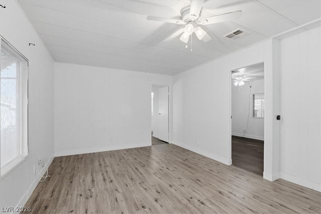 4570 Royal Ridge Avenue, Las Vegas, NV 89103