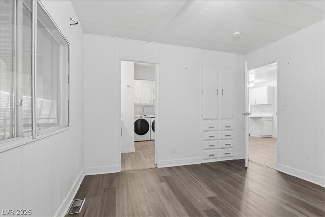 4570 Royal Ridge Avenue, Las Vegas, NV 89103