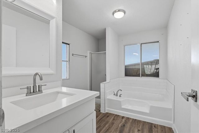 4570 Royal Ridge Avenue, Las Vegas, NV 89103