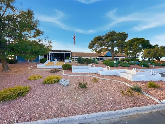 4570 Royal Ridge Avenue, Las Vegas, NV 89103