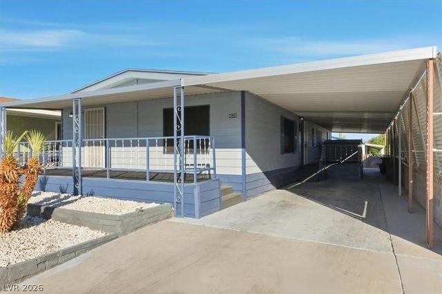 4570 Royal Ridge Avenue, Las Vegas, NV 89103