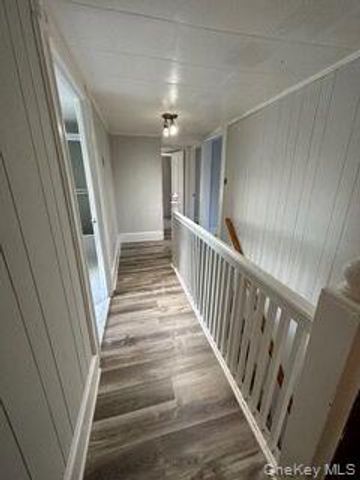 460 Bayview Avenue S 2nd Fl, Freeport, NY 11520