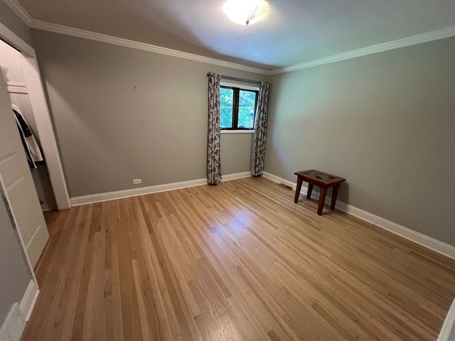 255 Riverside Drive, Northfield, IL 60093