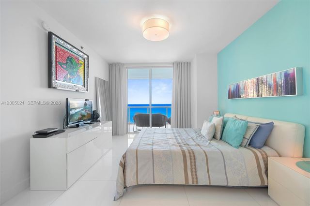 2711 S Ocean Dr 902, Hollywood, FL 33019