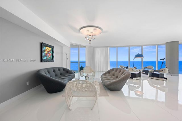2711 S Ocean Dr 902, Hollywood, FL 33019