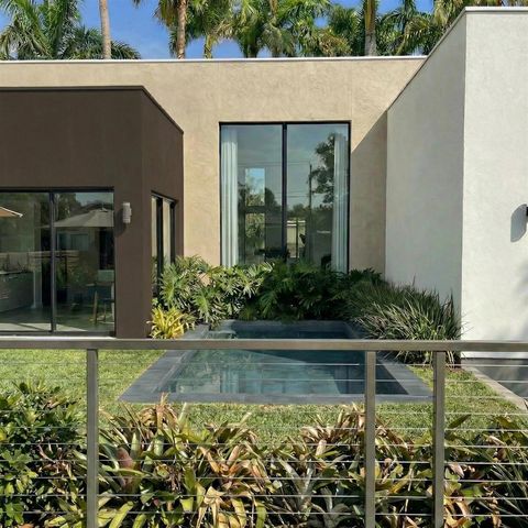 2500 NE 18th Avenue, Wilton Manors, FL 33305