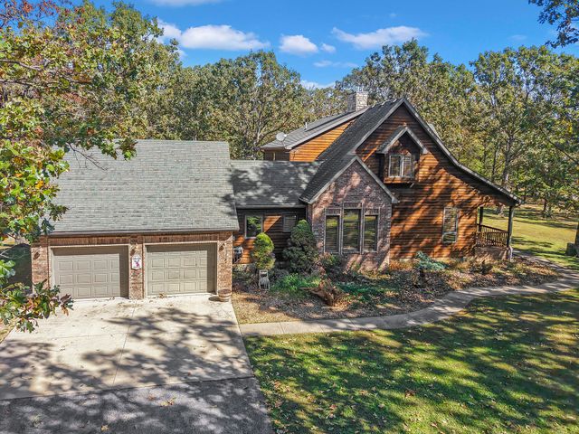 1452 Spring Valley Loop, Marshfield, MO 65706