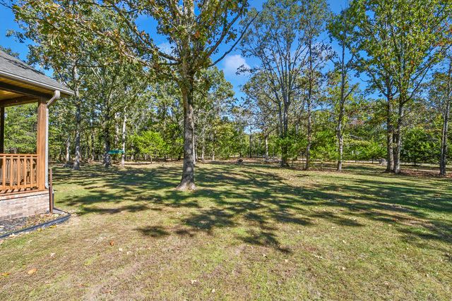 1452 Spring Valley Loop, Marshfield, MO 65706