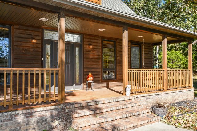 1452 Spring Valley Loop, Marshfield, MO 65706