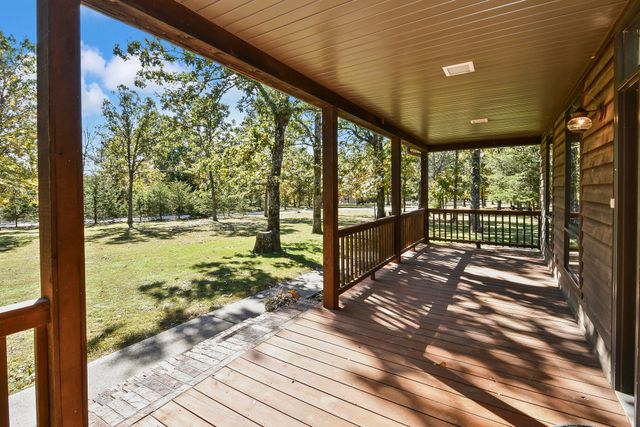 1452 Spring Valley Loop, Marshfield, MO 65706