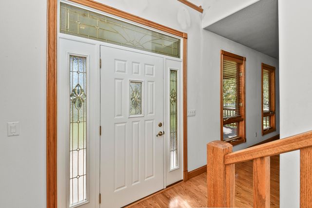 1452 Spring Valley Loop, Marshfield, MO 65706