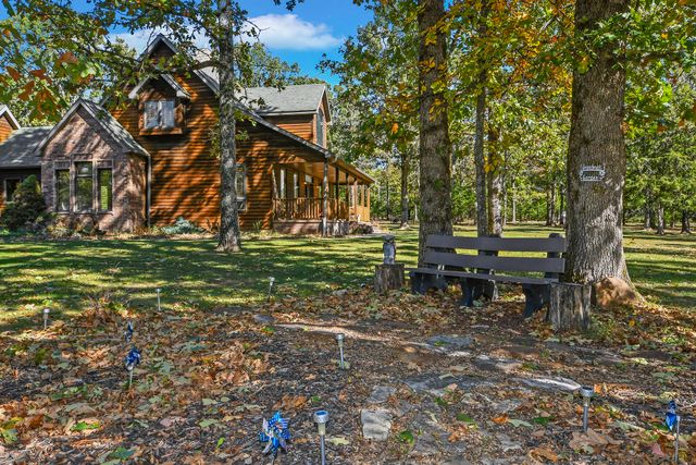 1452 Spring Valley Loop, Marshfield, MO 65706