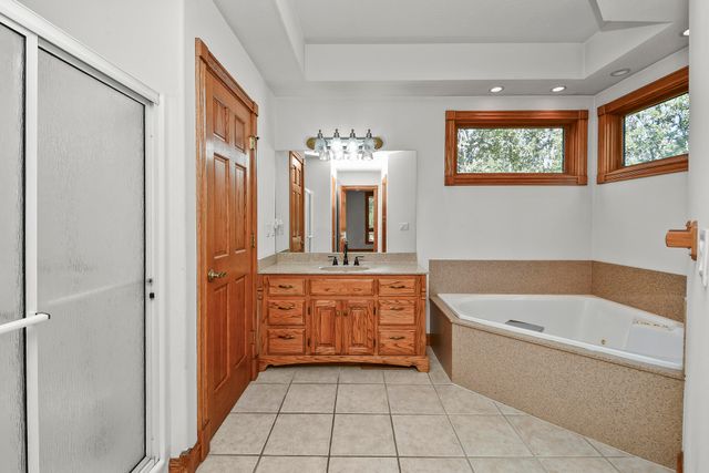 1452 Spring Valley Loop, Marshfield, MO 65706