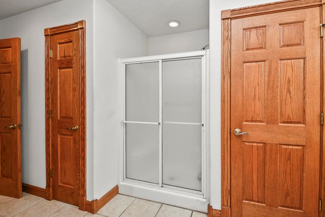 1452 Spring Valley Loop, Marshfield, MO 65706