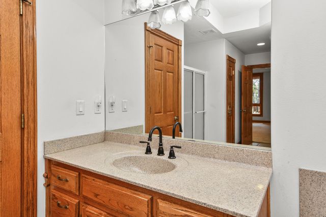 1452 Spring Valley Loop, Marshfield, MO 65706