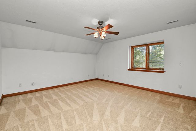 1452 Spring Valley Loop, Marshfield, MO 65706