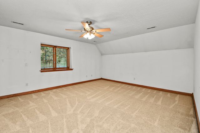 1452 Spring Valley Loop, Marshfield, MO 65706