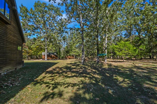 1452 Spring Valley Loop, Marshfield, MO 65706