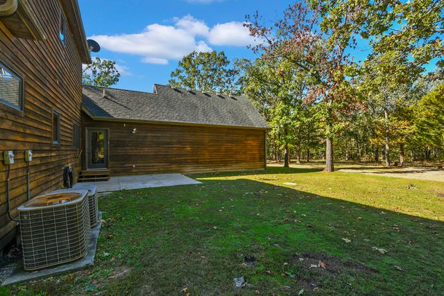 1452 Spring Valley Loop, Marshfield, MO 65706